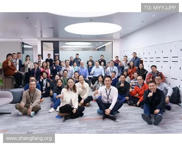 打造高效的球友交流环境提升游戏体验与玩家之间的深度互动